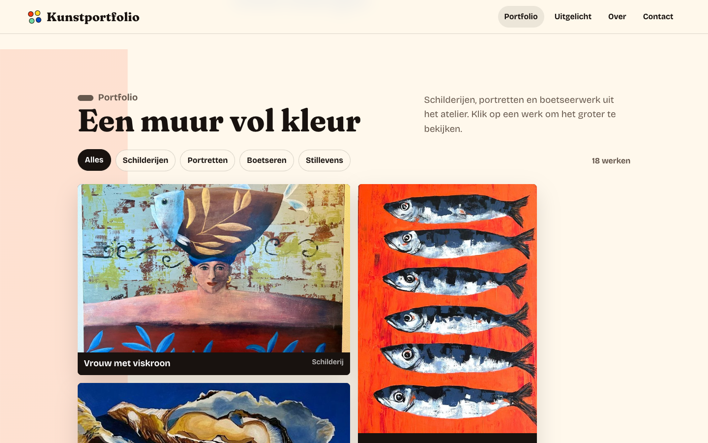 Kunstportfolio met schilderijen en beelden in heldere kleurvlakken